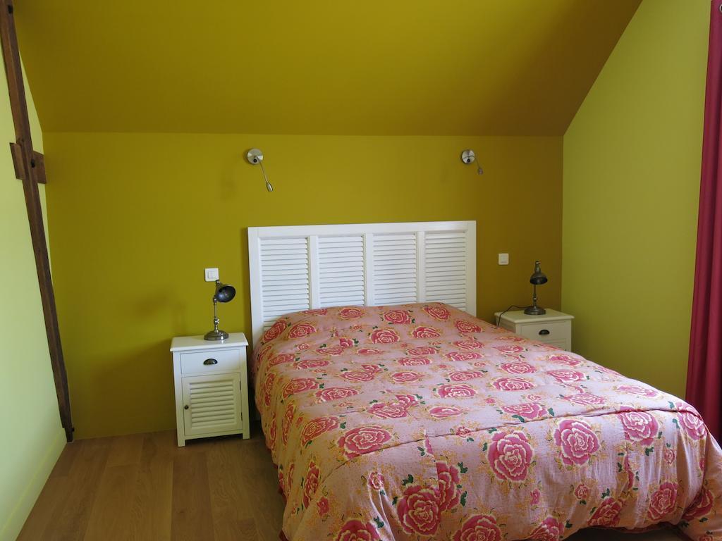 Bed and Breakfast Le Parc De Crecy Tréon Pokoj fotografie