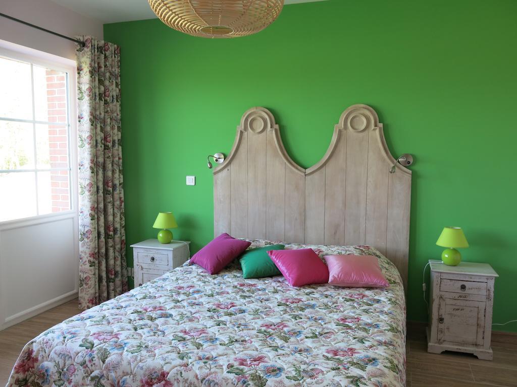 Bed and Breakfast Le Parc De Crecy Tréon Pokoj fotografie